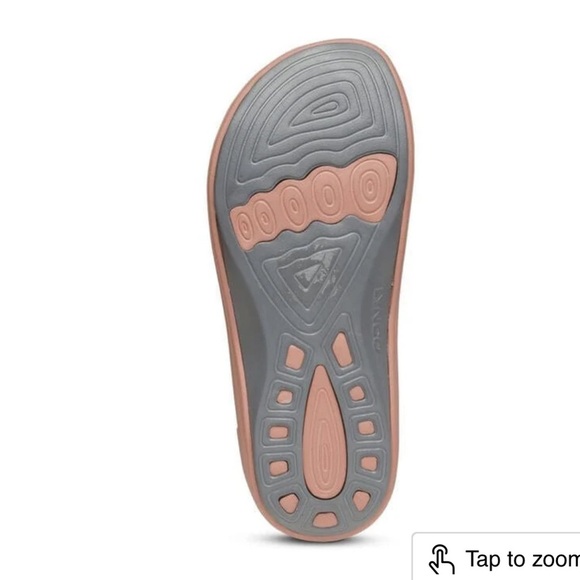 Aetrex Lynco Fiji Orthotic Pink Shimmer Size 5 Sandal - Picture 2 of 5